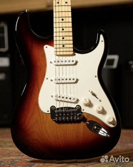 Электрогитара G&L USA + Аксессуары