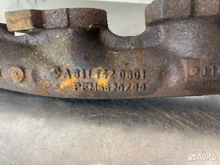 Коллектор выпускной Mercedes Vito W638 OM611 2.2