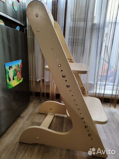 Детский растущий стул