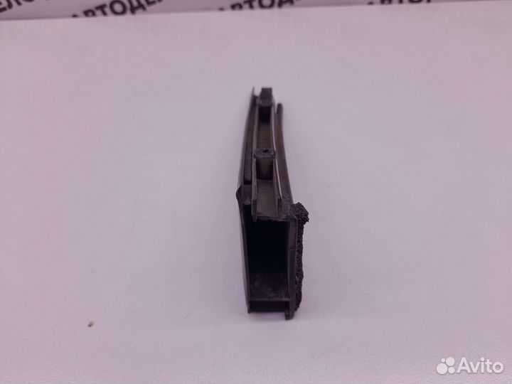 Треугольник задней лев Daihatsu Gran Move 2000 г