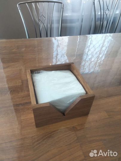 Салфетница из дерева