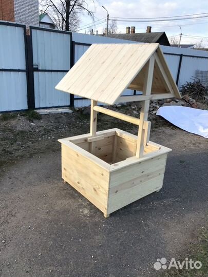 Колодец декоративный