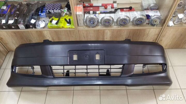 Бампер передний toyota ipsum