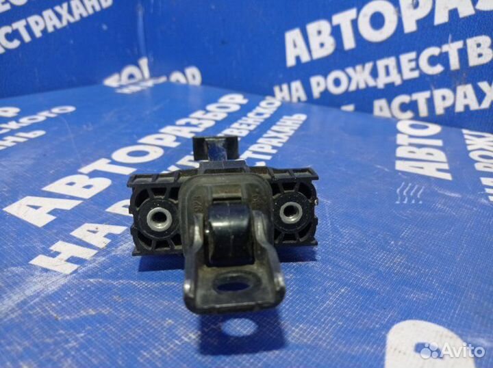 Ограничитель двери Volkswagen Polo 5 седан 2013