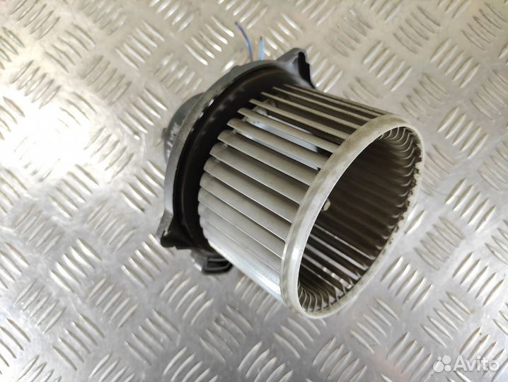 Моторчик отопителя Daihatsu Atrai 7