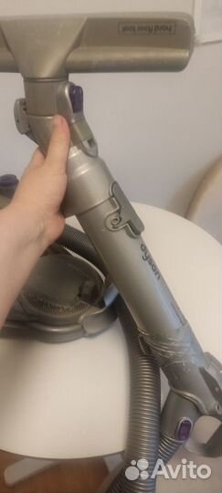 Пылесос dyson с Щёткой