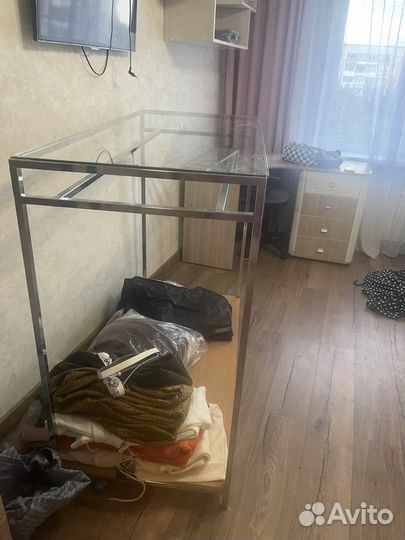 Стойка для одежды