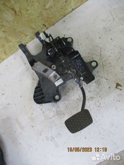 Педаль тормоза Шевроле Авео Т-300 1,6 АКПП