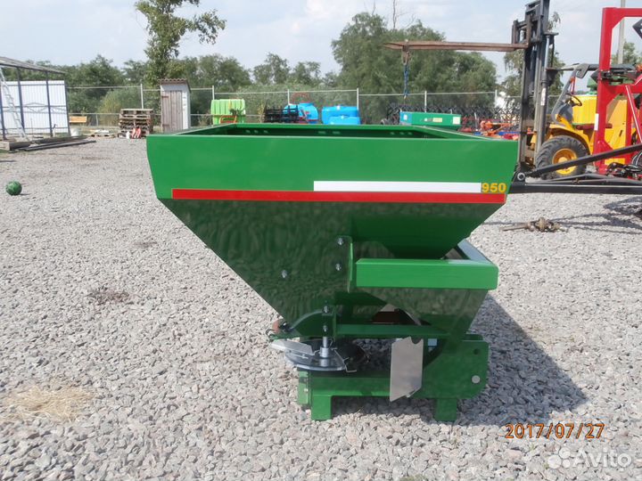 Разбрасыватель удобрений Староминский Агро Дом Профи-900, 2023