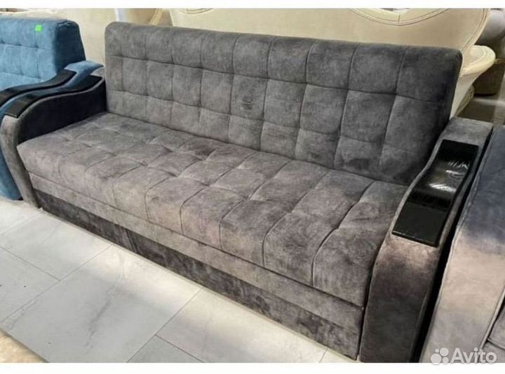 Прямой диван в наличии