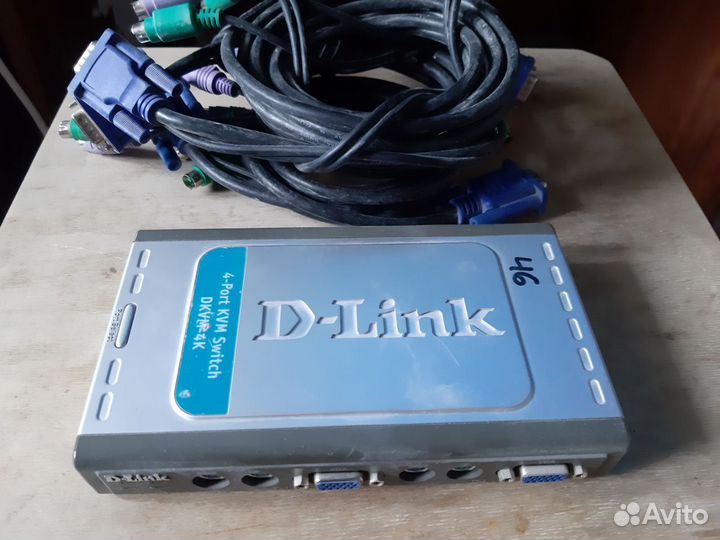 KVM-переключатель D-link dkvm-4K 4-портовый