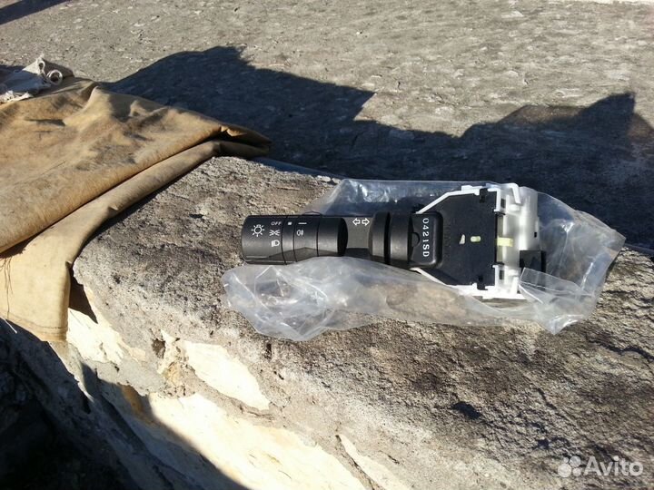 Подрулевой переключатель Nissan (свет)