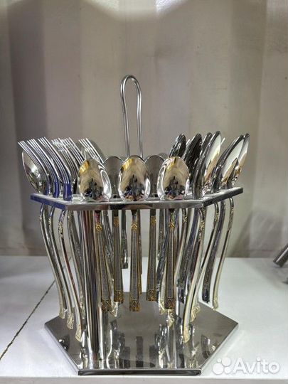 Набор столовых приборов