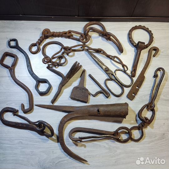 Старинные кованые изделия