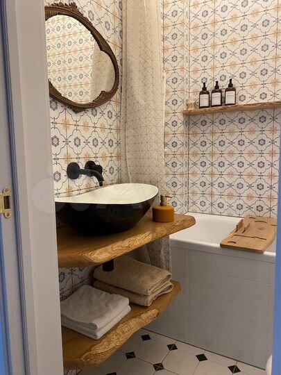 2-к. квартира, 40,2 м², 1/3 эт.