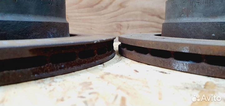 Тормозные диски зад комплект BMW E46