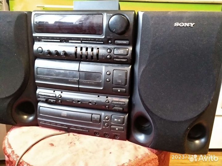 Музыкальный центр sony
