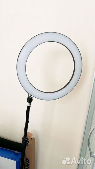 Кольцевая лампа