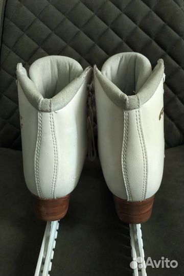 Коньки фигурные Graf Ace 30 размер