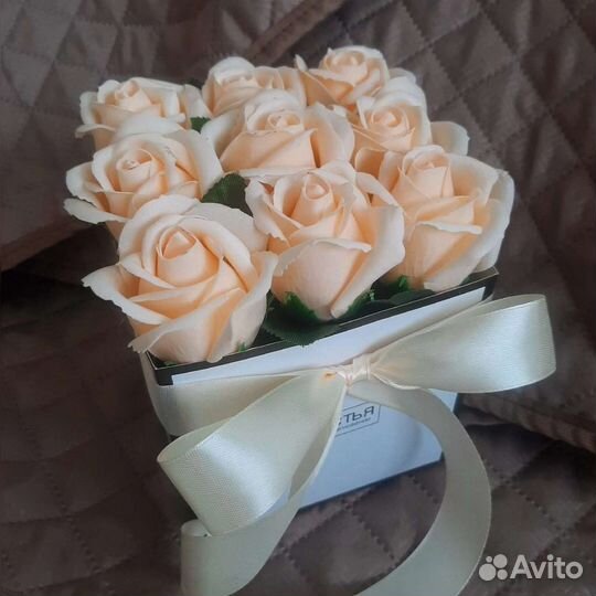 Композиция из мыльных цветов