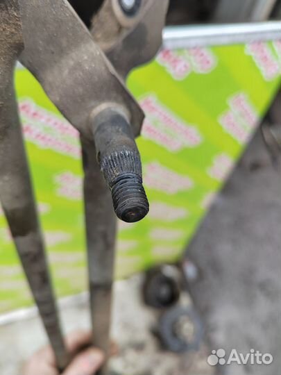 Пежо 308 Трапеция дворников