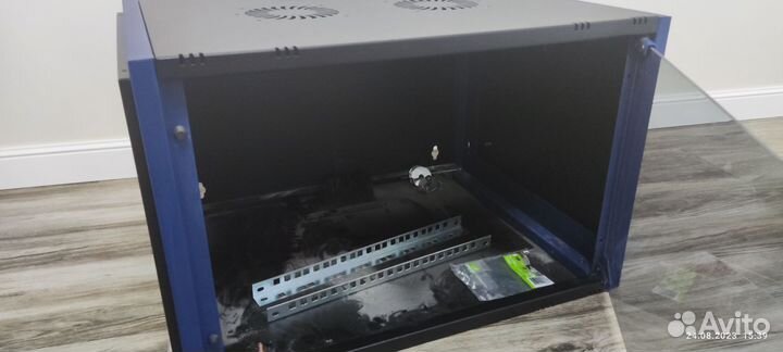 Шкаф телекоммуникационный настенный