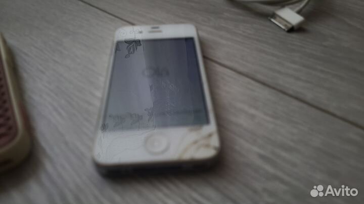 iPhone 4S, 16 ГБ