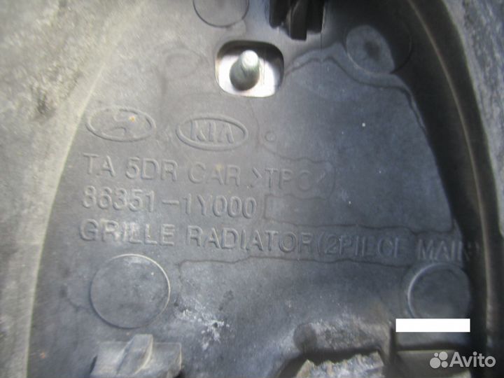 Решетка радиатора Kia Picanto 2011-2015