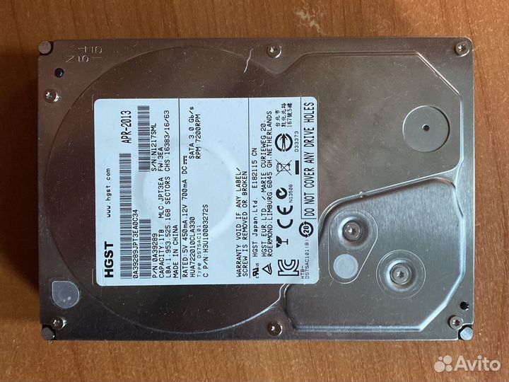 Жесткий диск Hitachi hgst
