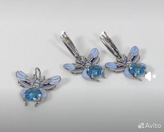 Продам комплект серебро 925