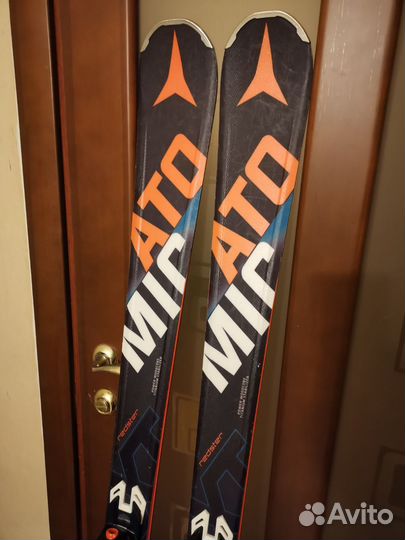 Горные лыжи Atomic