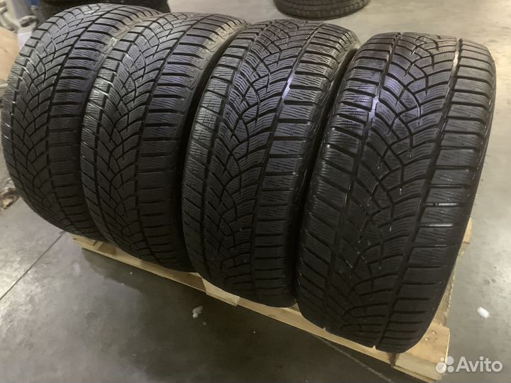 Goodyear UltraGrip Performance+ 225/50 R17