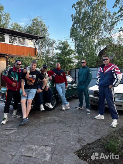 Аренда спортивного ретро костюма