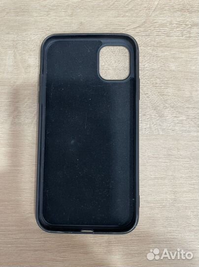 Чехлы iPhone 11 и samsung s10e