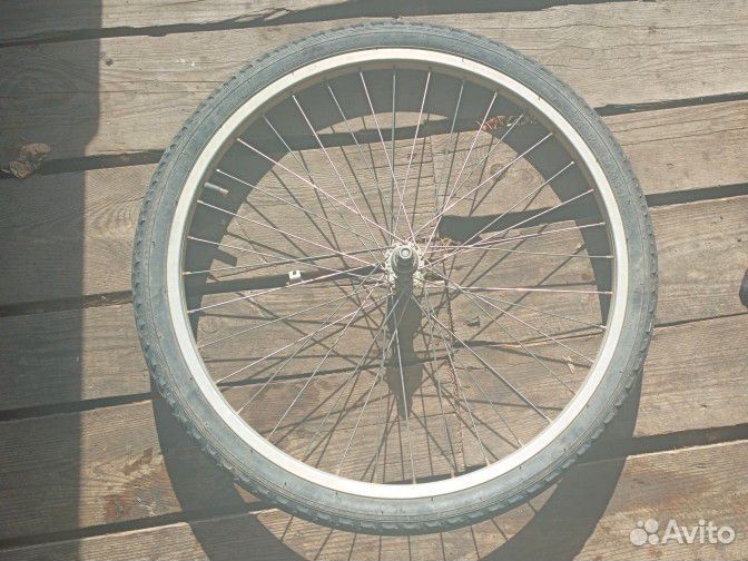 Переднее велосипедное колесо 24