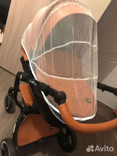 Коляска для ребеночка 2 в 1 эко кожа