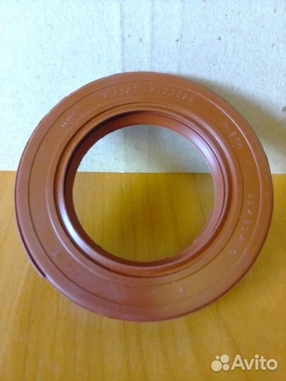 Сальник передней ступицы Газель,Соболь 50х80х10,лв