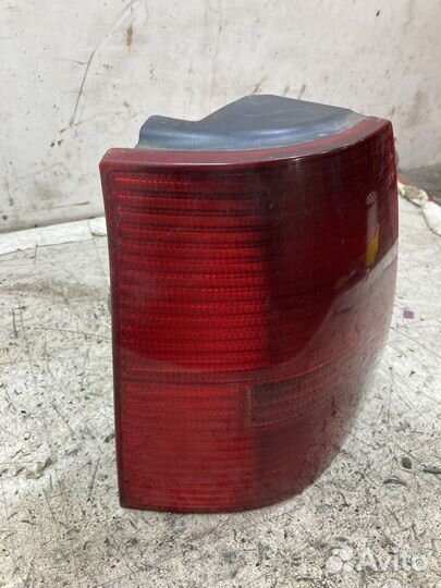 Фонарь задний левый Volkswagen Bora