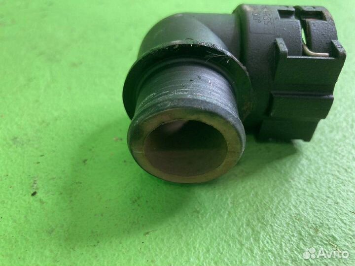 Разъем патрубка MAN TGX