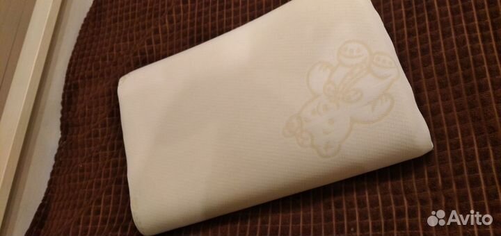 Детская ортопедическая подушка с эффектом памяти