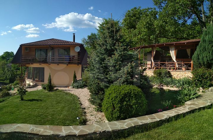 Дом 160 м² на участке 30 сот.