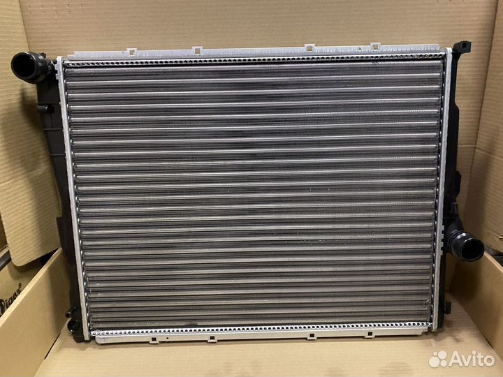 Радиатор основной Bmw e46