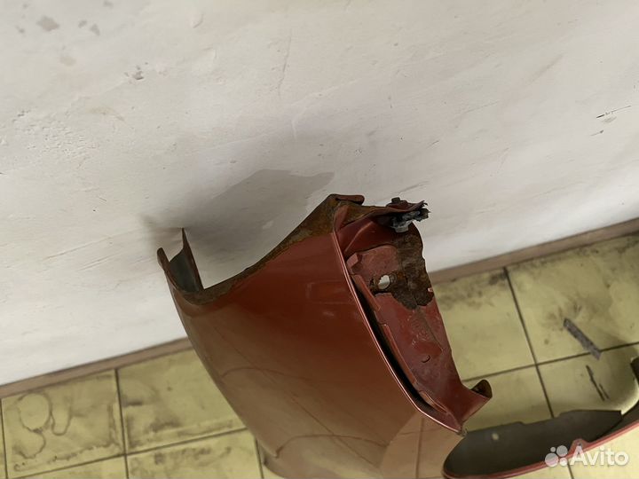 Переднее правое крыло LADA Granta