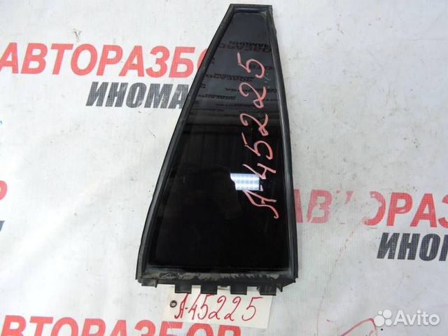 Стекло двери задней правой форточка Toyota Corolla