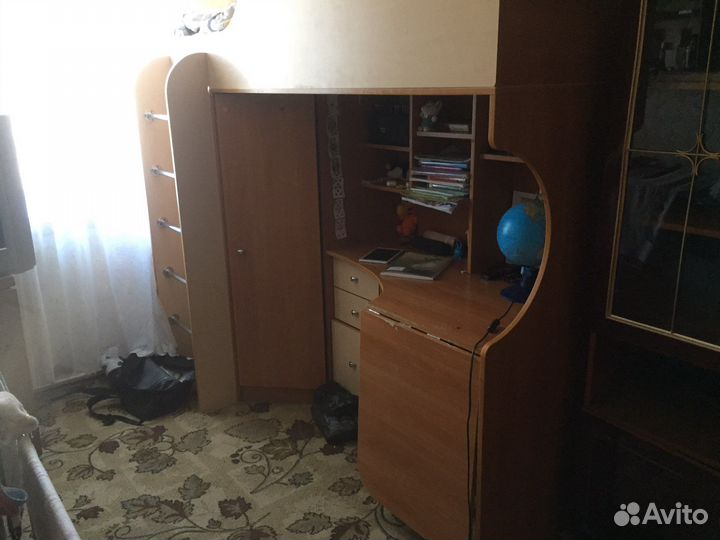 Уголок школьника с кроватью