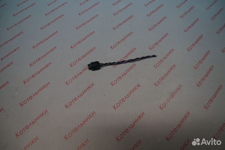 Nissan 21481-AV700 Разьем моторчика вентилятора