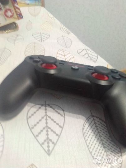 Продам геймпад Gamesir T3s