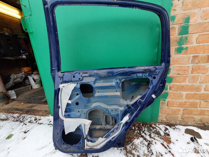 Продам заднюю правую дверь Хендай Гетц