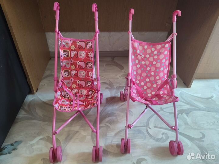 Стульчик для кормления и коляски для кукол