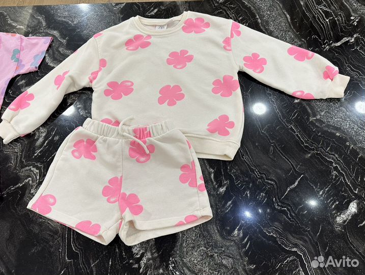 Костюмчики на девочку Zara оригинал